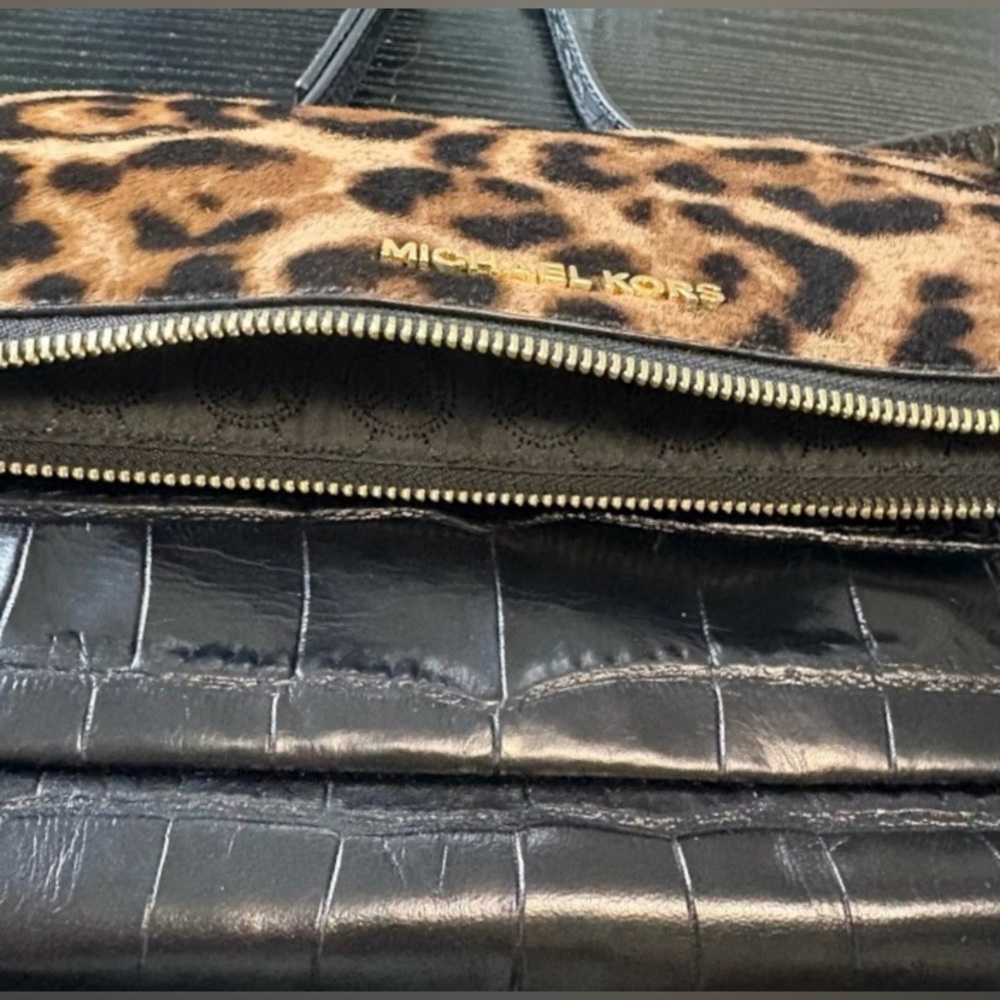 Michael Kors Calf Hair and Black Croc Print Crossbody bag clutch - Picture 7 of 12